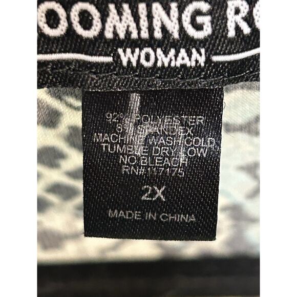 Blooming Rose Reptile Dress Womens Plus size 2X Lace Up front Pullover Animal - Picture 4 of 8